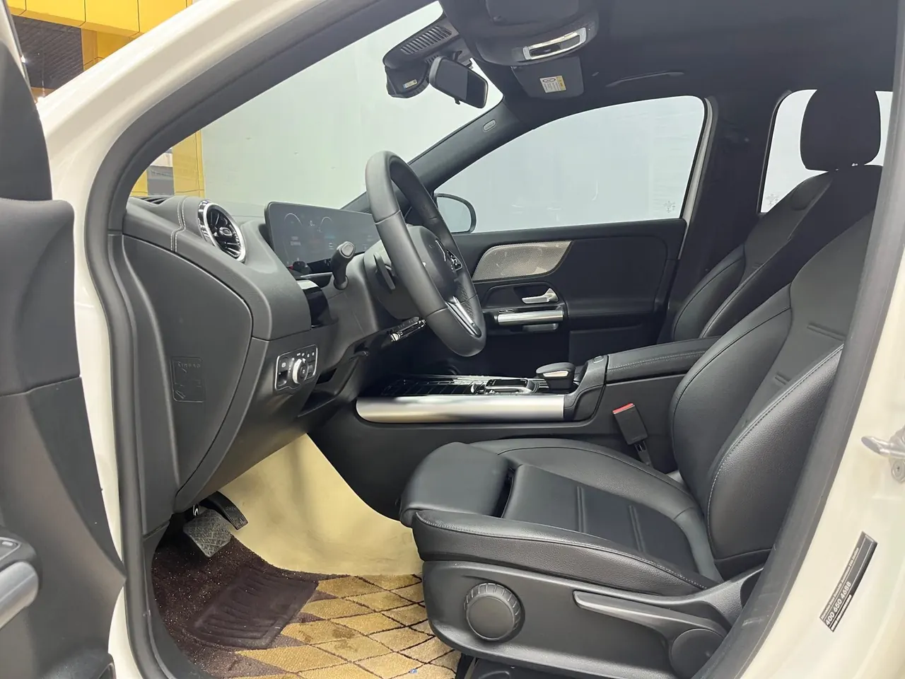 Mercedes Benz 2022 GLA 200 1.3T (modified) automatic gear 3