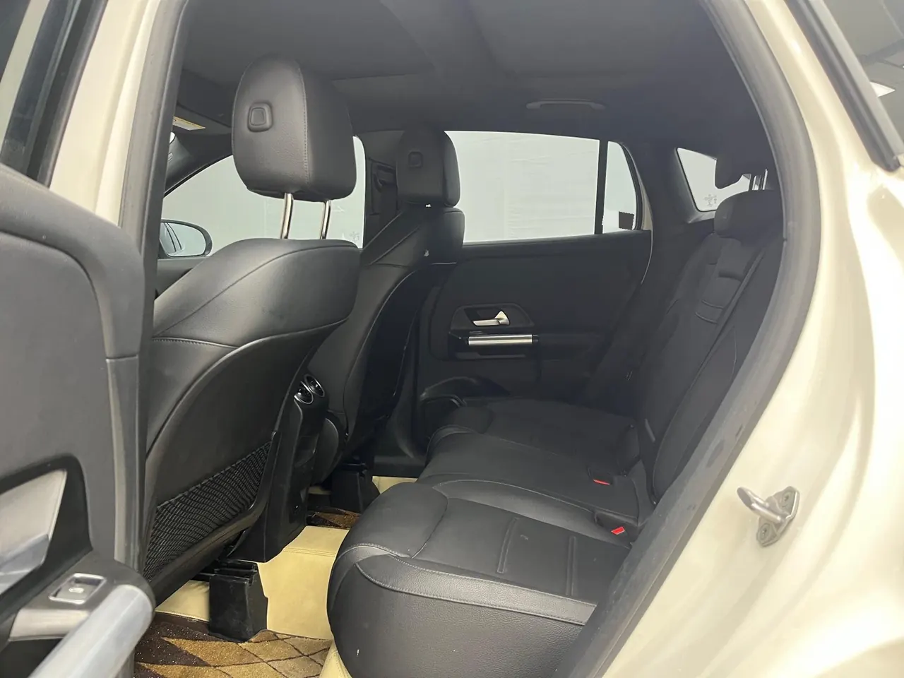 Mercedes Benz 2022 GLA 200 1.3T (modified) automatic gear 5