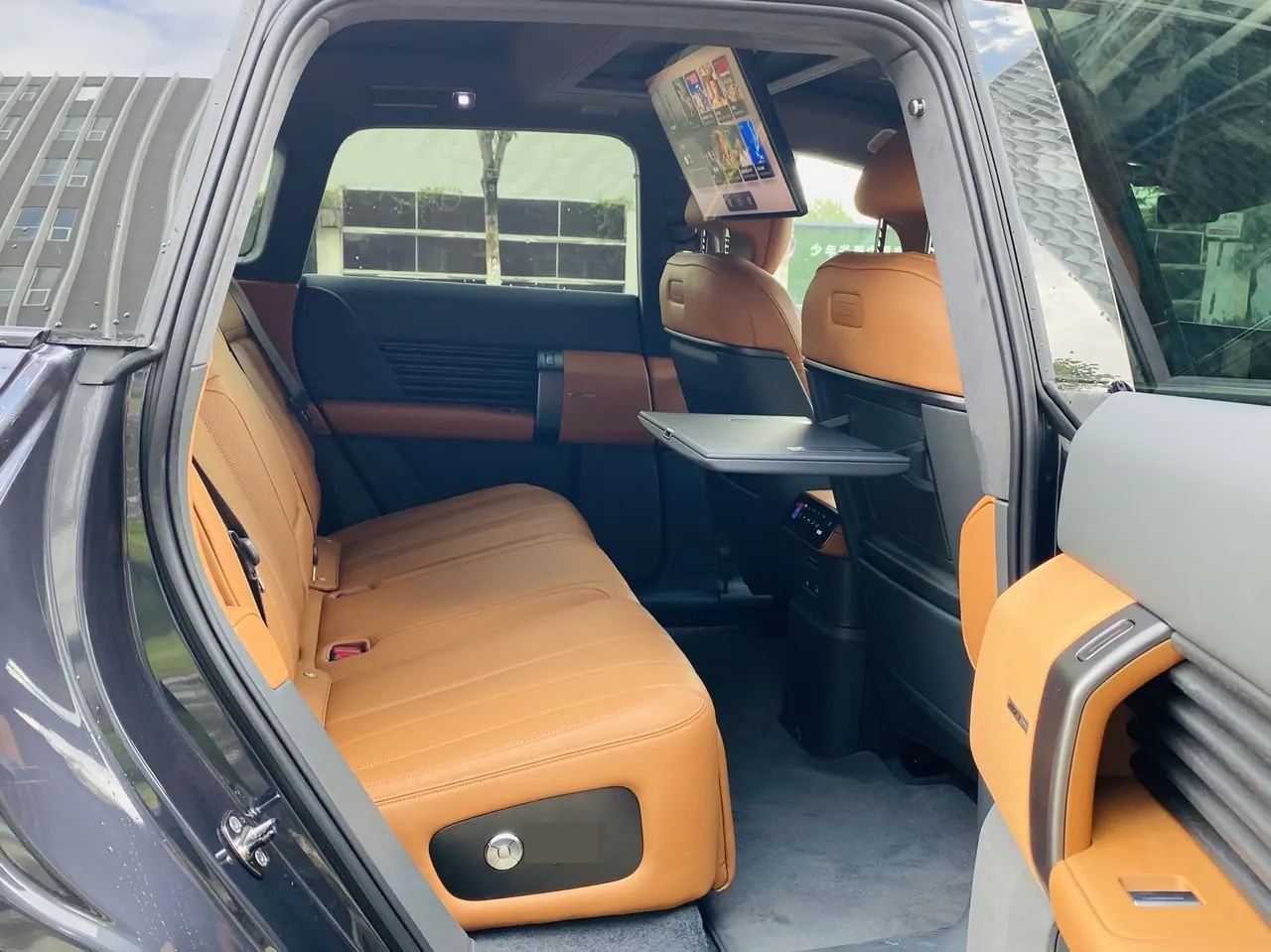 Audi 2026 E7X Pioneer Quattro Automatic 3