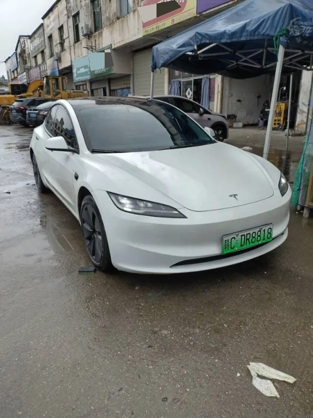 Tesla 2023 Model 3 Rejuvenation Edition Rear Wheel Drive Automatic Transmission 2
