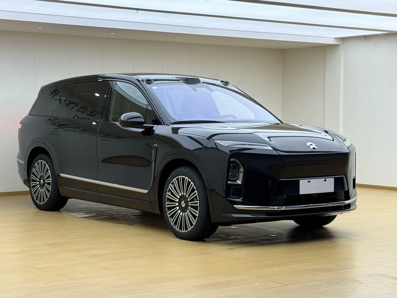 NIO 2026 ES8 5-seat Executive Deluxe Automatic Gear 3