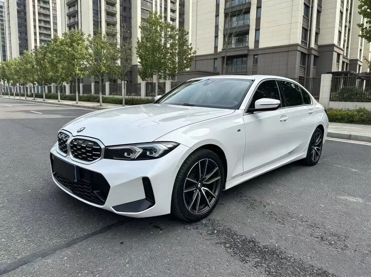 Open image lightbox: BMW 3 Series 2022 325Li 2.0T M Sports Suit (Modified) Automatic Gear