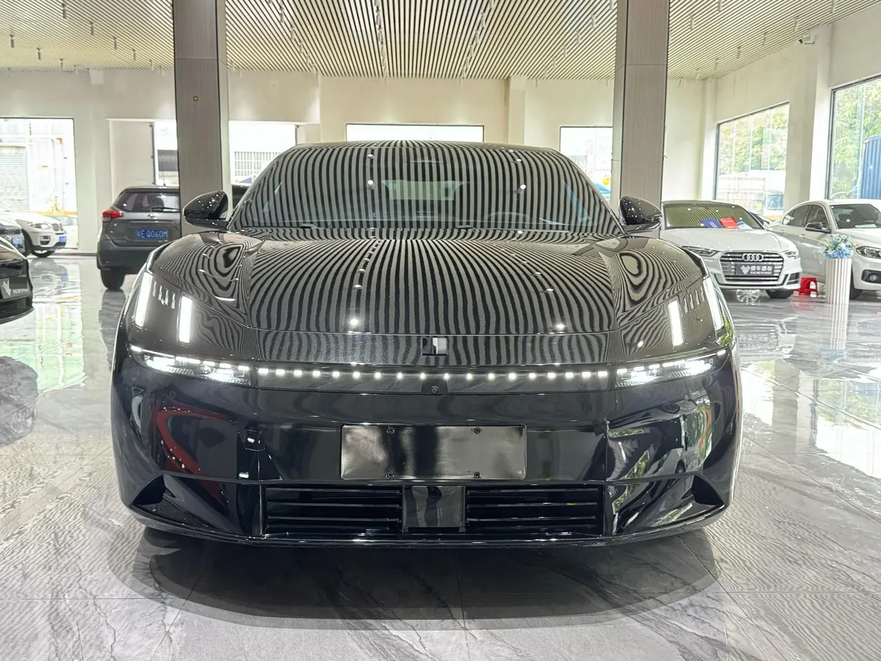 LYNK&amp;CO 2024 LYNK&amp;CO Z10 95kWh 766km rear drive Max automatic gear 2