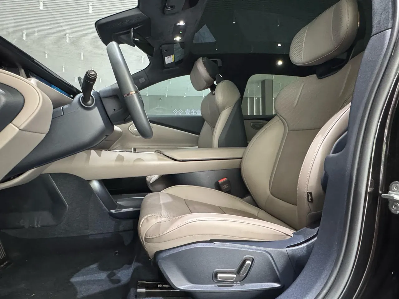 LYNK&amp;CO 2024 LYNK&amp;CO Z10 95kWh 766km rear drive Max automatic gear 4
