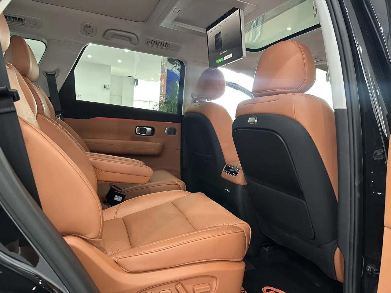 Leapmotor 2026 C 16 280 Laser Radar Zhizun Edition 6-seat Automatic Gear 4