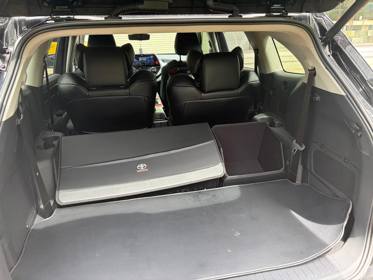 Toyota 2024 Highlander Dual Engine 2.5 Stepless Intelligent Electric Hybrid Four-wheel Drive Premium Edition 7-seat Automatic Transmission 7