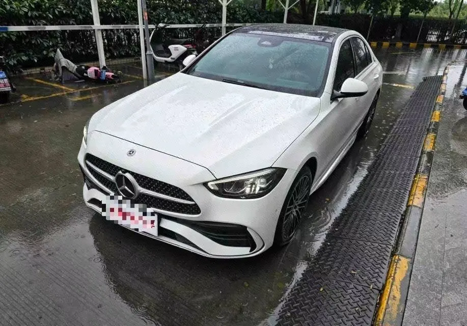 打开图片灯箱:Mercedes Benz Class C 2024 C 260 L 48V 1.5T Sports Edition (Modified 3) Automatic Gear