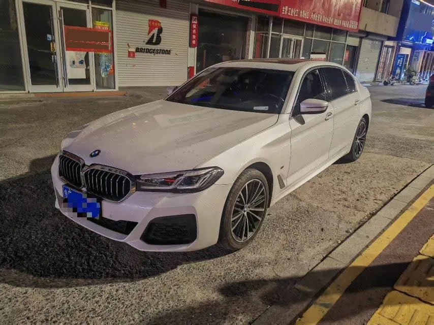 Open image lightbox: BMW 5 Series 2023 530Li 2.0T Leading Luxury Suit Automatic Gear