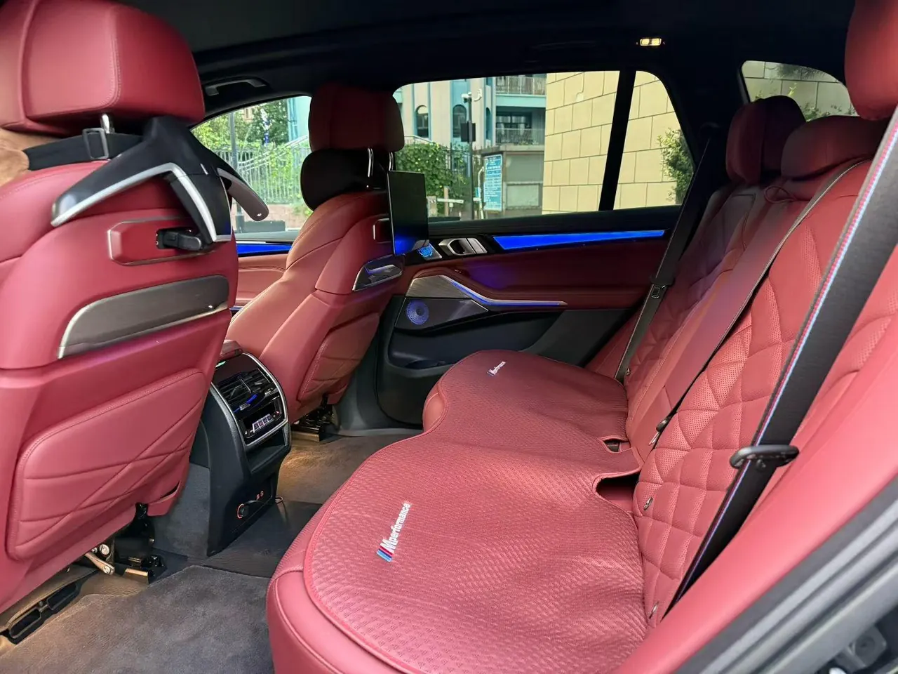 BMW 2023 X5 xDrive40Li 48V 3.0T exclusive M sports obsidian night suit automatic gear 3