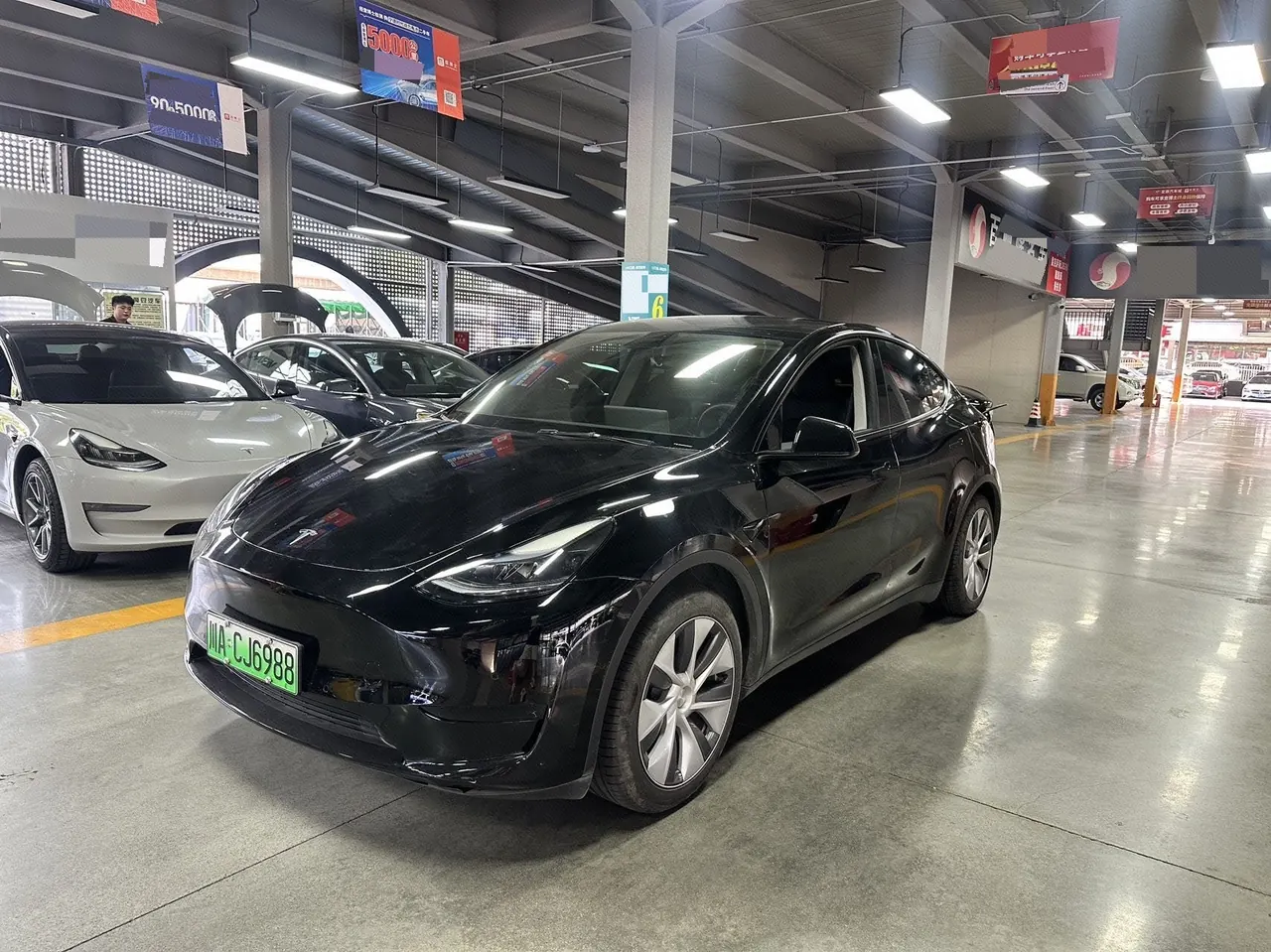 Open image lightbox: Tesla 2022 Model Y rear-wheel drive version (facelift) automatic gear