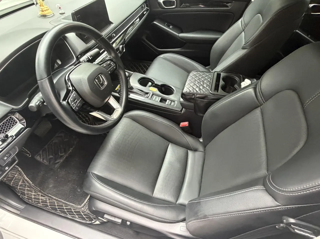 Honda 2022 Civic 1.5T Stepless 240TURBO Automatic Gear 2
