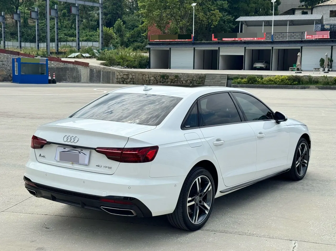Audi 2022 A4L 2.0TFSI 40TFSI Deluxe Dynamic Automatic 6