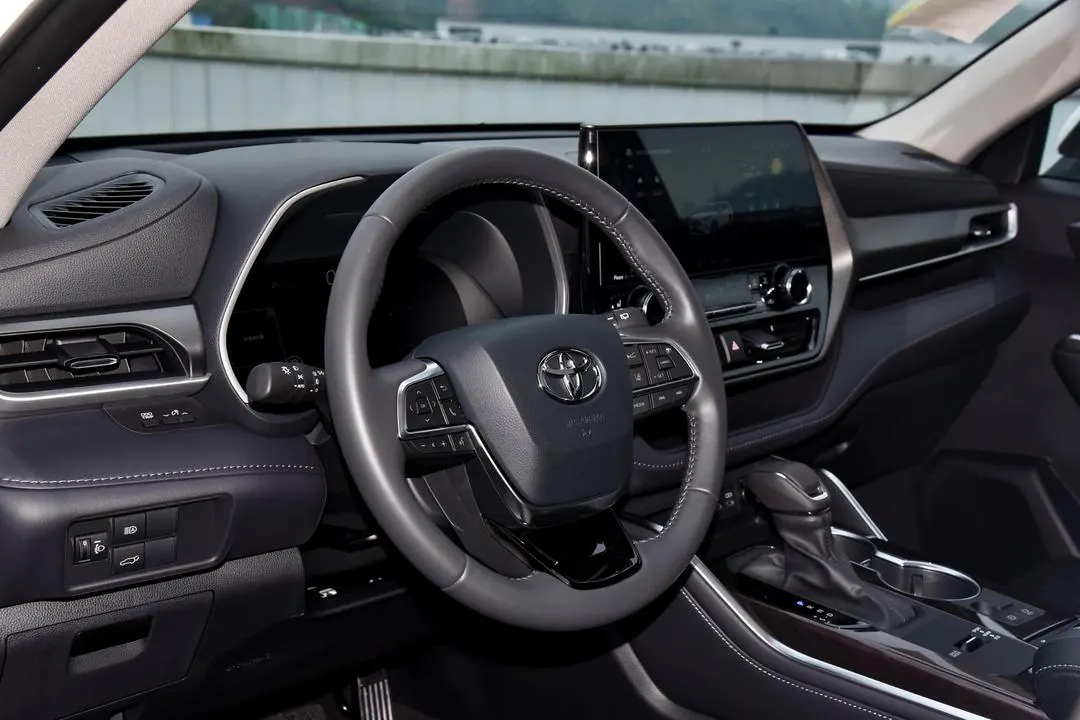 Toyota 2024 Highlander 2.0T 380T 4-wheel drive premium version 7-seat automatic gear 6
