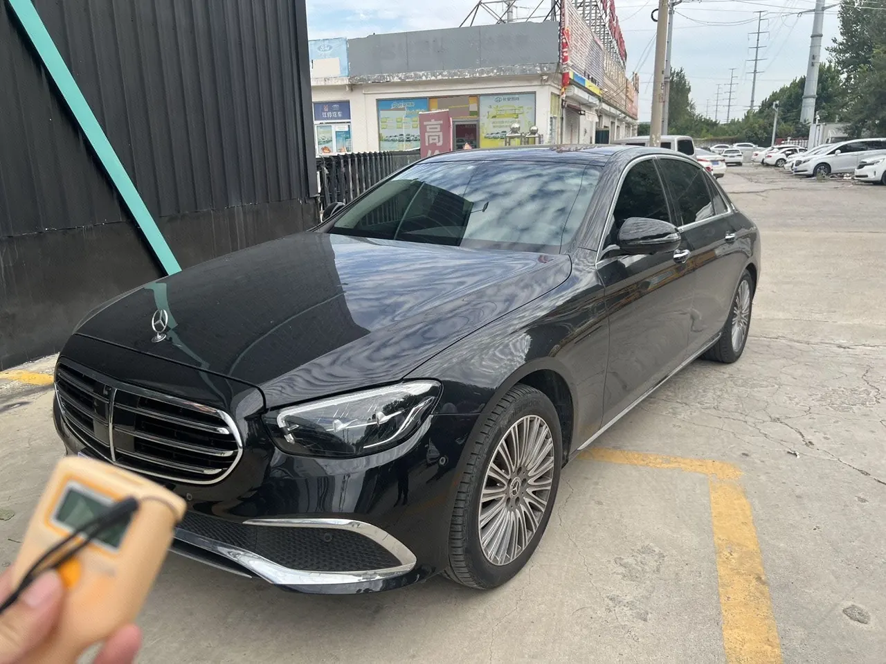 打开图片灯箱:Mercedes Benz E Class 2022 E 300 L 2.0T Fashion (Change 2) Automatic Gear