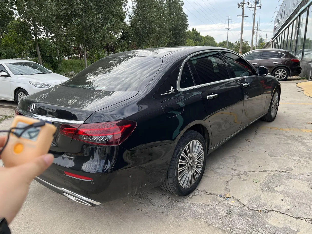 Mercedes Benz E Class 2022 E 300 L 2.0T Fashion (Change 2) Automatic Gear 2