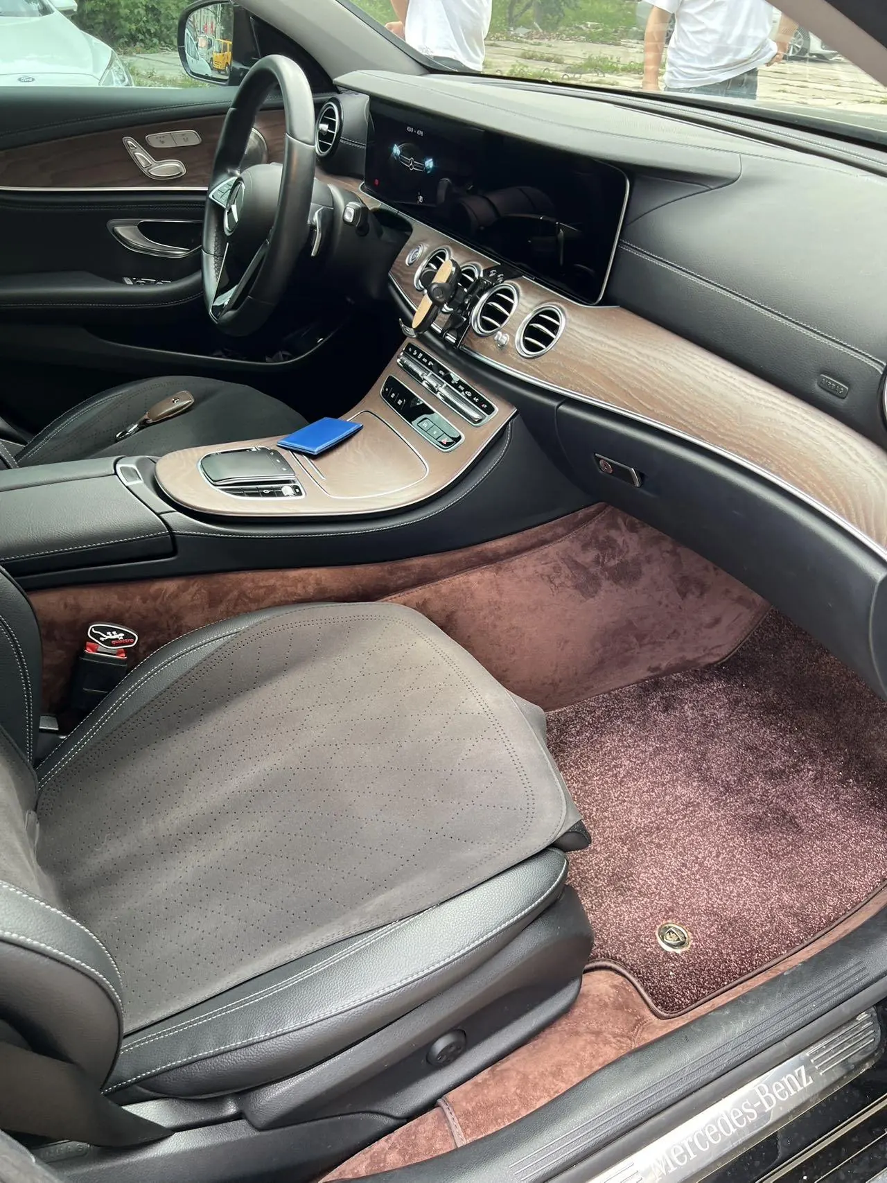Mercedes Benz E Class 2022 E 300 L 2.0T Fashion (Change 2) Automatic Gear 5