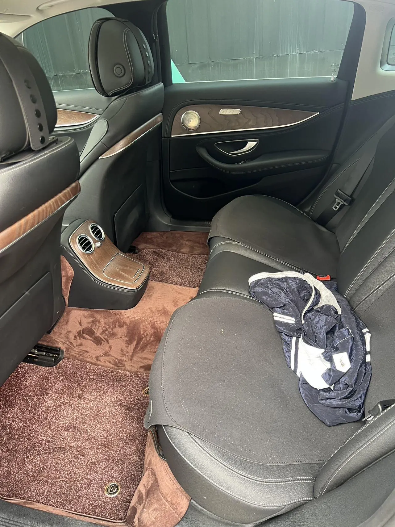 Mercedes Benz E Class 2022 E 300 L 2.0T Fashion (Change 2) Automatic Gear 6