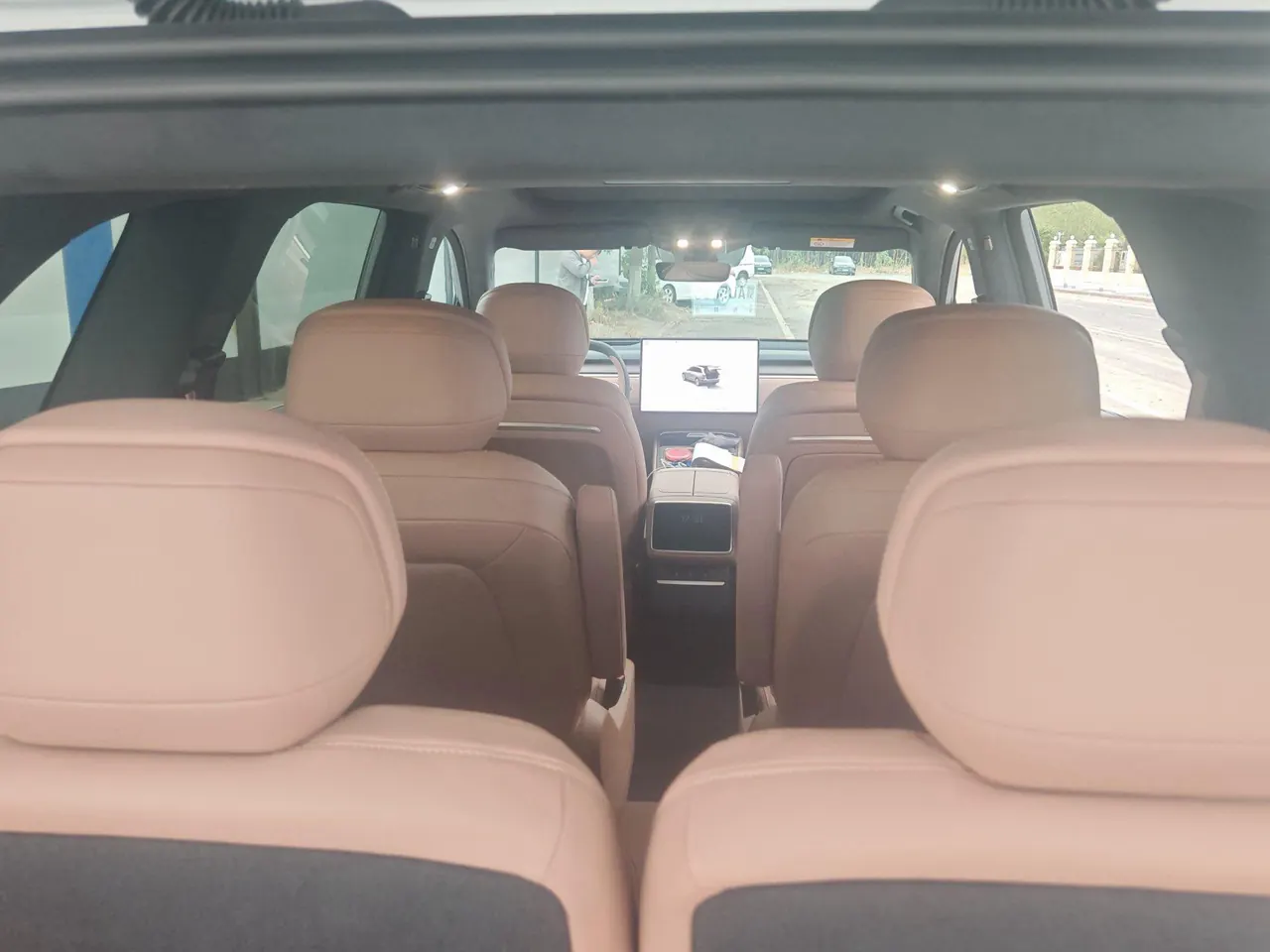ONVO 2026 L90 Ultra six-seat automatic gear 5