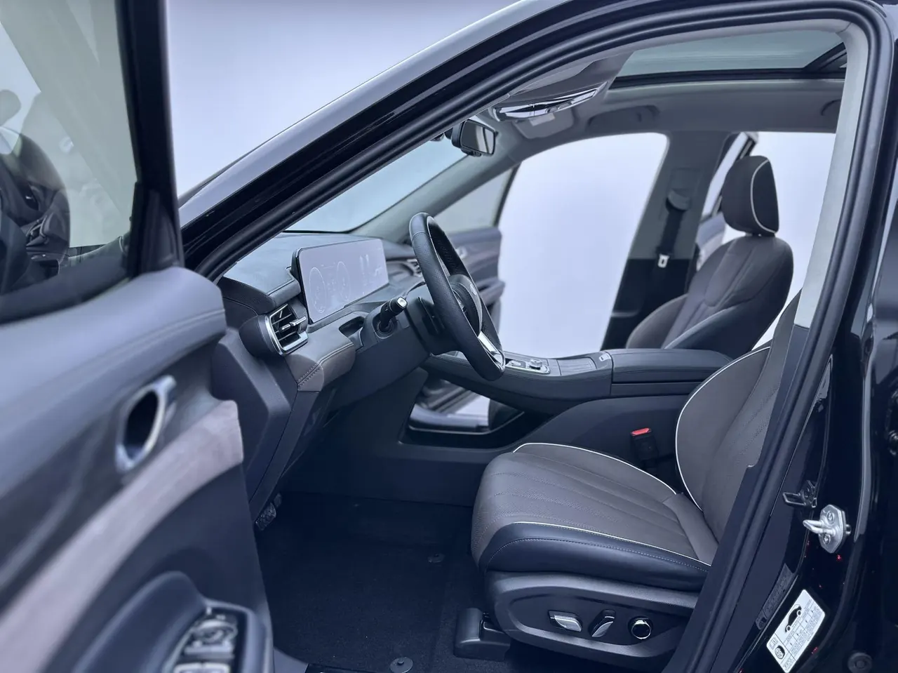 Ford 2023 Lingyu 2.0T EcoBoost 225 Zunling 7-seat (2/2/3) automatic gear 11