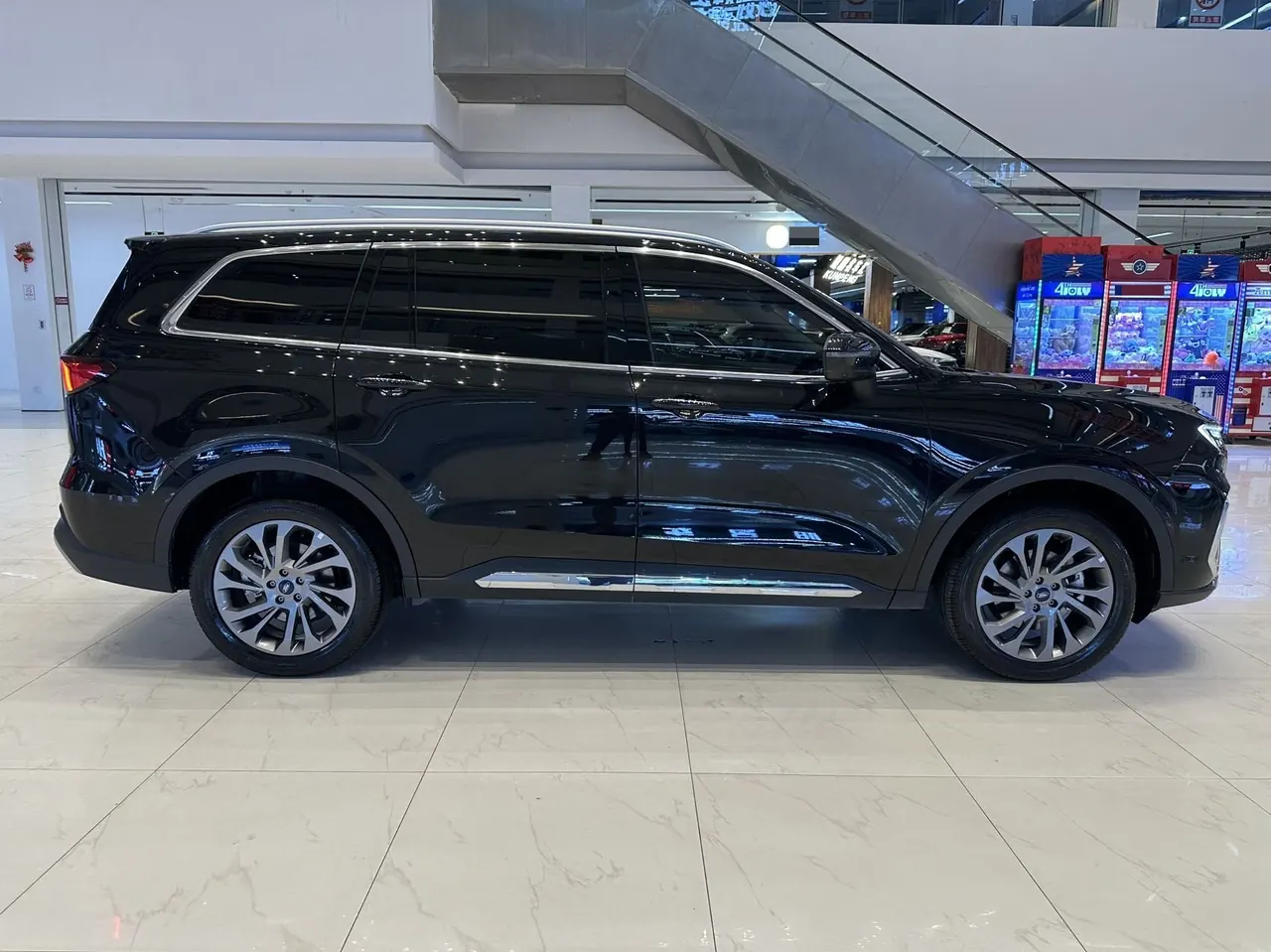 Ford 2023 Lingyu 2.0T EcoBoost 225 Zunling 7-seat (2/2/3) automatic gear 8