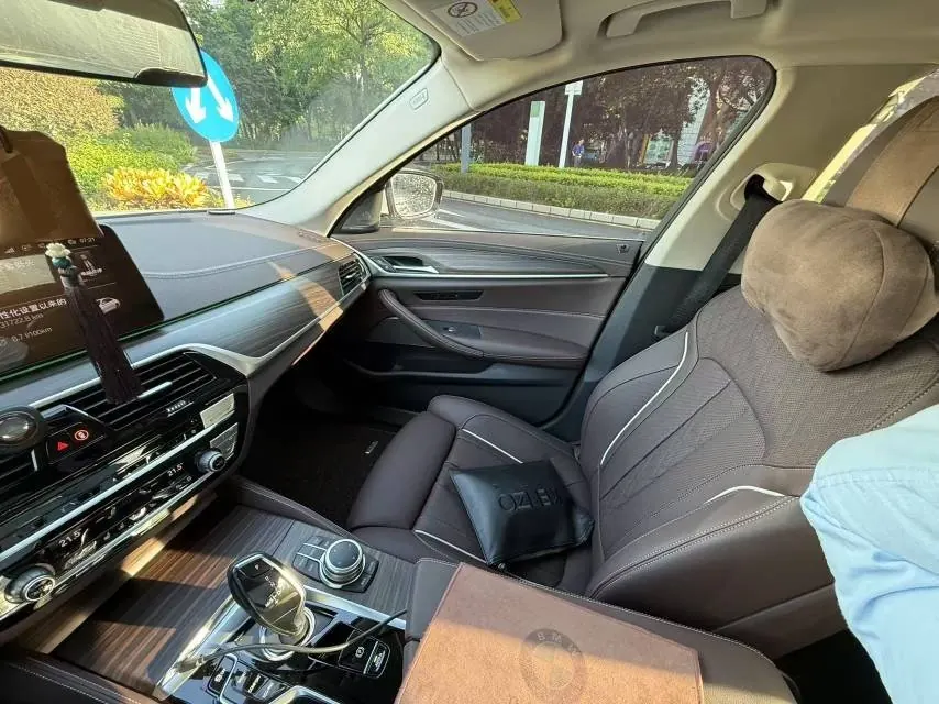 BMW 5 Series 2022 530Li 2.0T Premium Luxury Suit (Modified) Automatic Gear 4