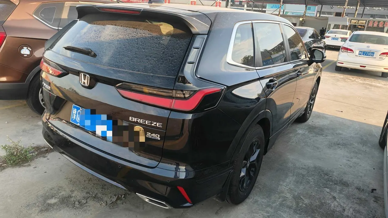 Honda 2023 Hao Ying 1.5T Stepless 240TURBO Two-Drive Deluxe Edition 5-seat Automatic Gear 4