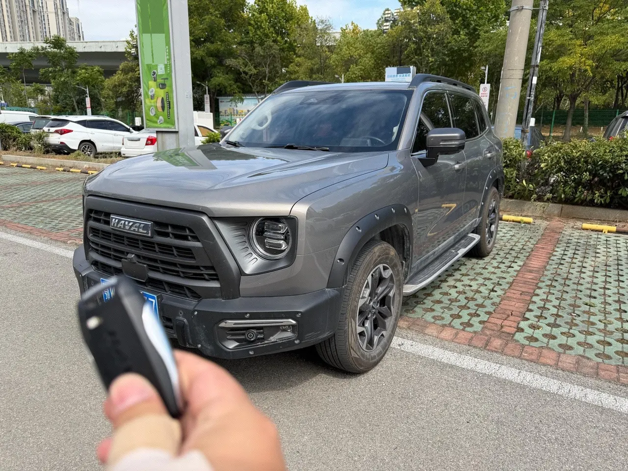 打开图片灯箱:Haval 2022 big dog 2.0T 4-wheel drive asthma dog version automatic gear