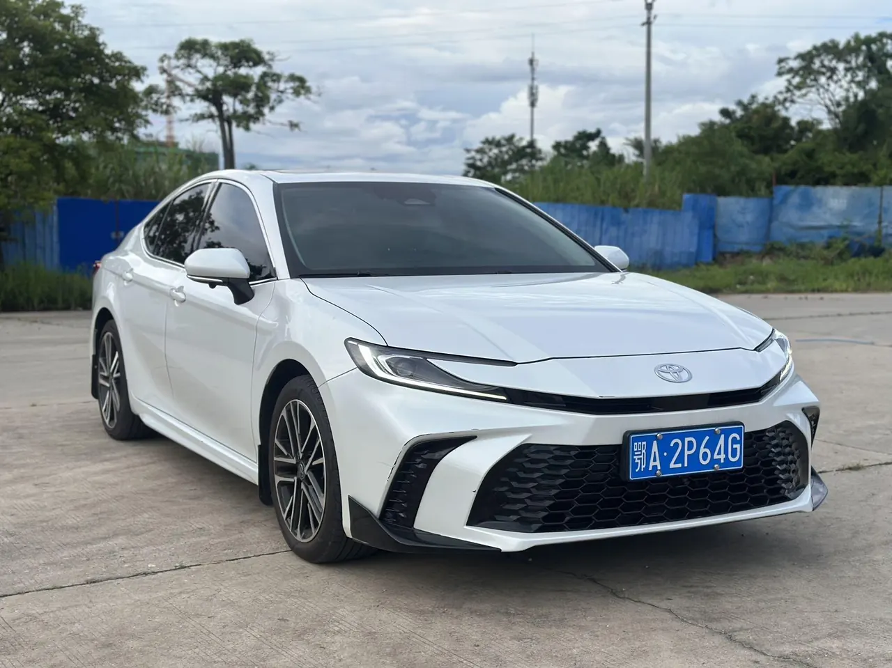Toyota 2026 Camry Double Engine 2.0HSE Stepless Sports Lite Edition Automatic Gear 2