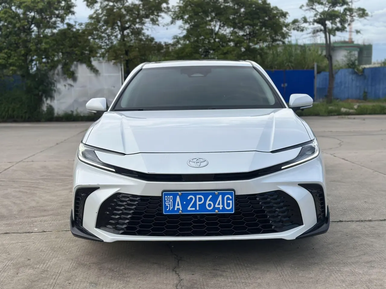 Toyota 2026 Camry Double Engine 2.0HSE Stepless Sports Lite Edition Automatic Gear 3