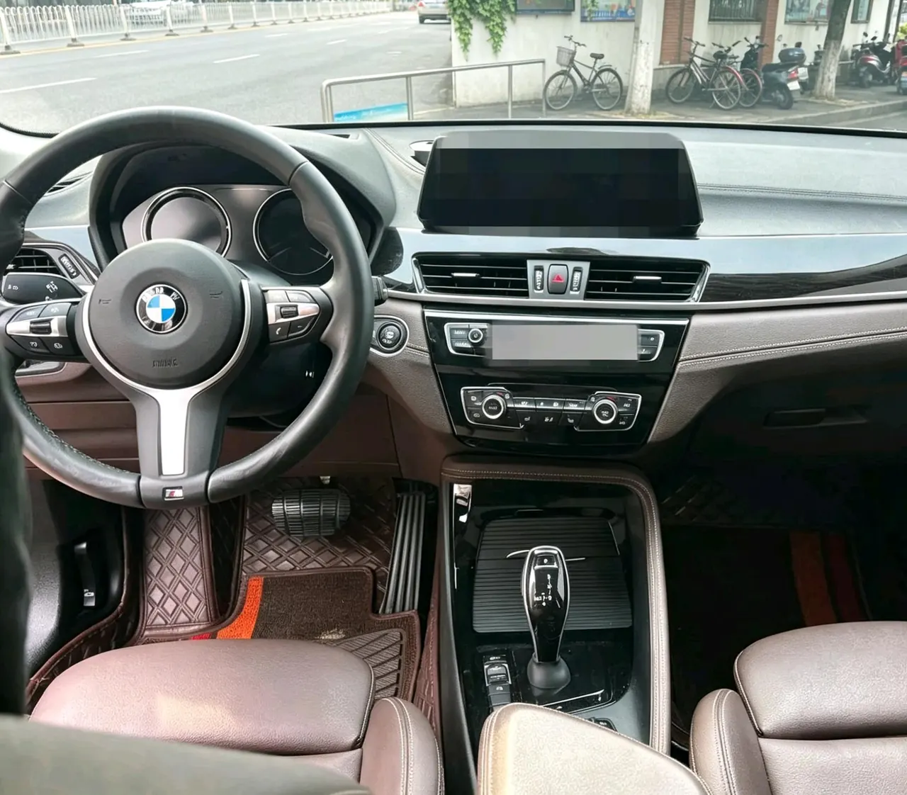 BMW 2020 X1 xDrive25Li 2.0T exclusive automatic gear 5