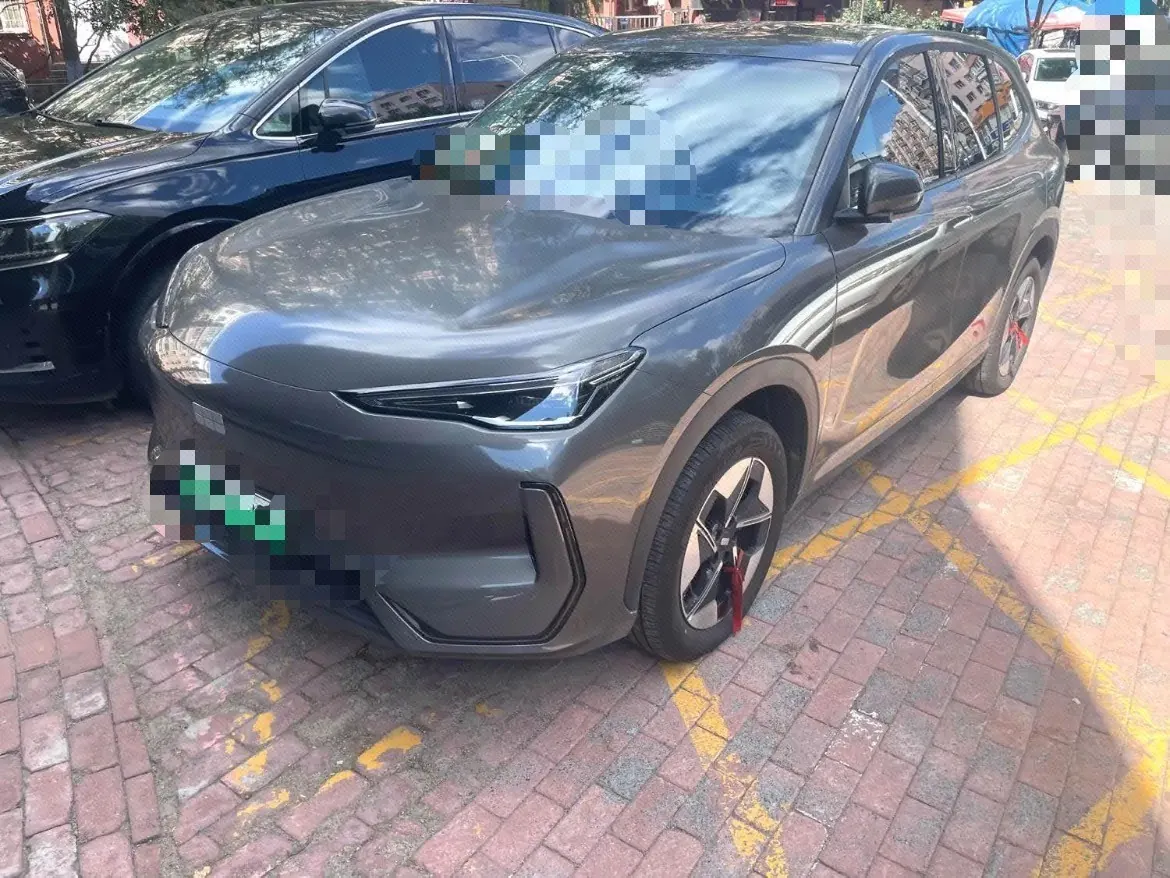 Geely Galaxy 2026 E 5 530km sailing version of automatic gear - View 1