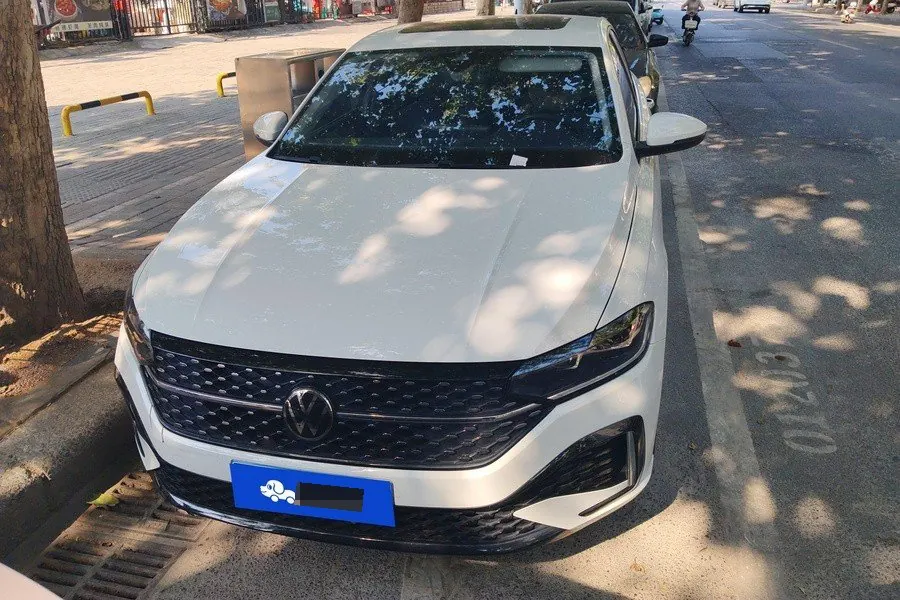 Volkswagen 2024 LaVida 1.5 Star 5 Million Edition Automatic Gear 3