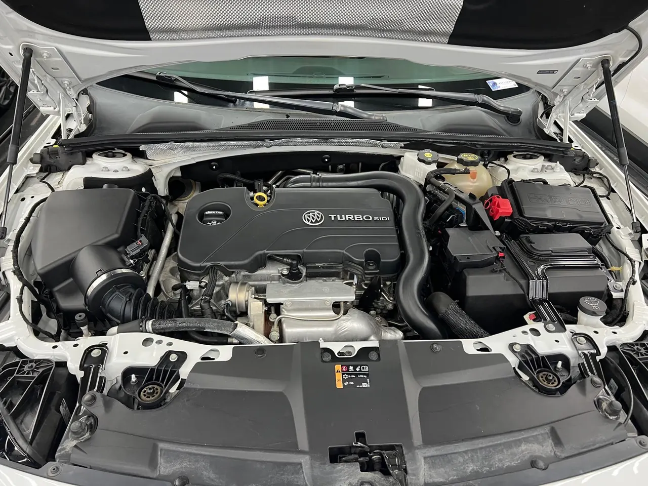 Buick 2020 Regal 1.5T 552T Luxury Automatic Gear 12