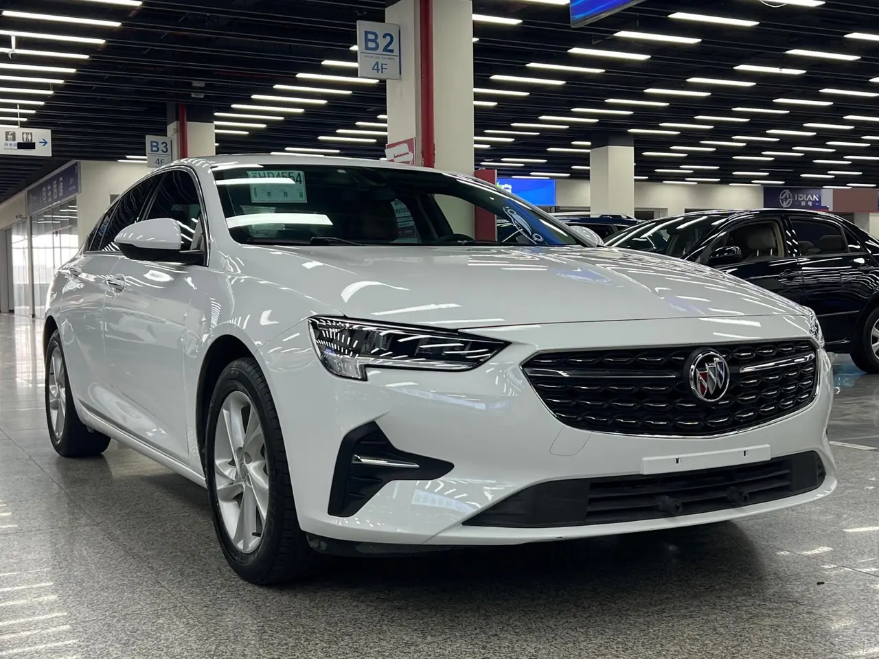 Buick 2020 Regal 1.5T 552T Luxury Automatic Gear 3