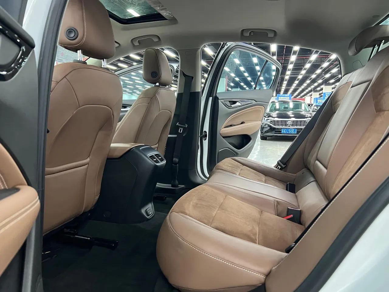 Buick 2020 Regal 1.5T 552T Luxury Automatic Gear 8