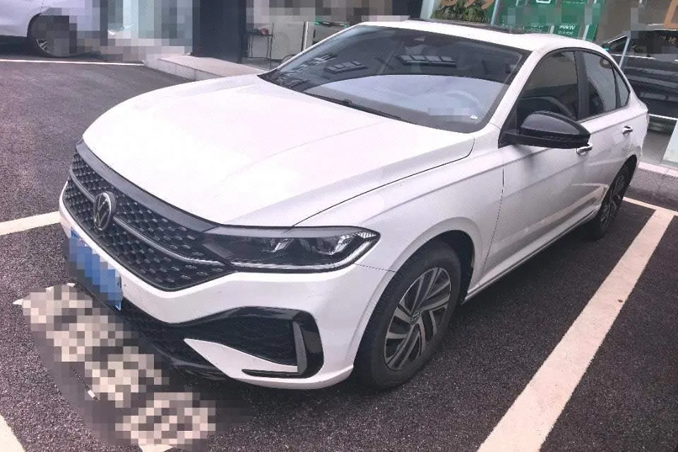 Open image lightbox: Volkswagen 2024 LaVida 1.5TSI 300TSI Star Full Escape Automatic Gear