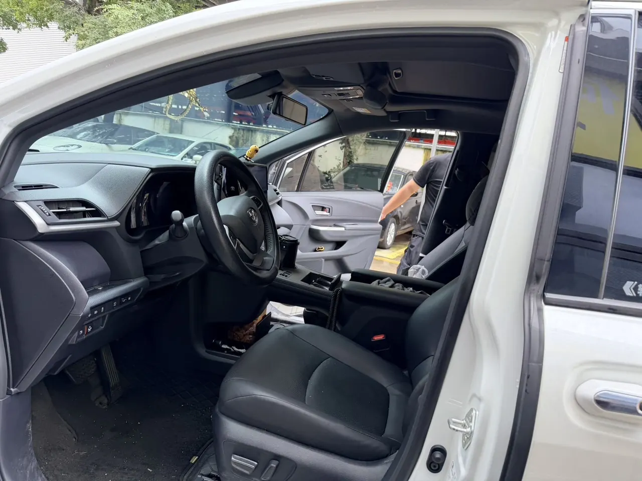 Toyota 2024 Grevia HYBRID 2.5 Stepless Premium PLUS 4WD Automatic Gear 5