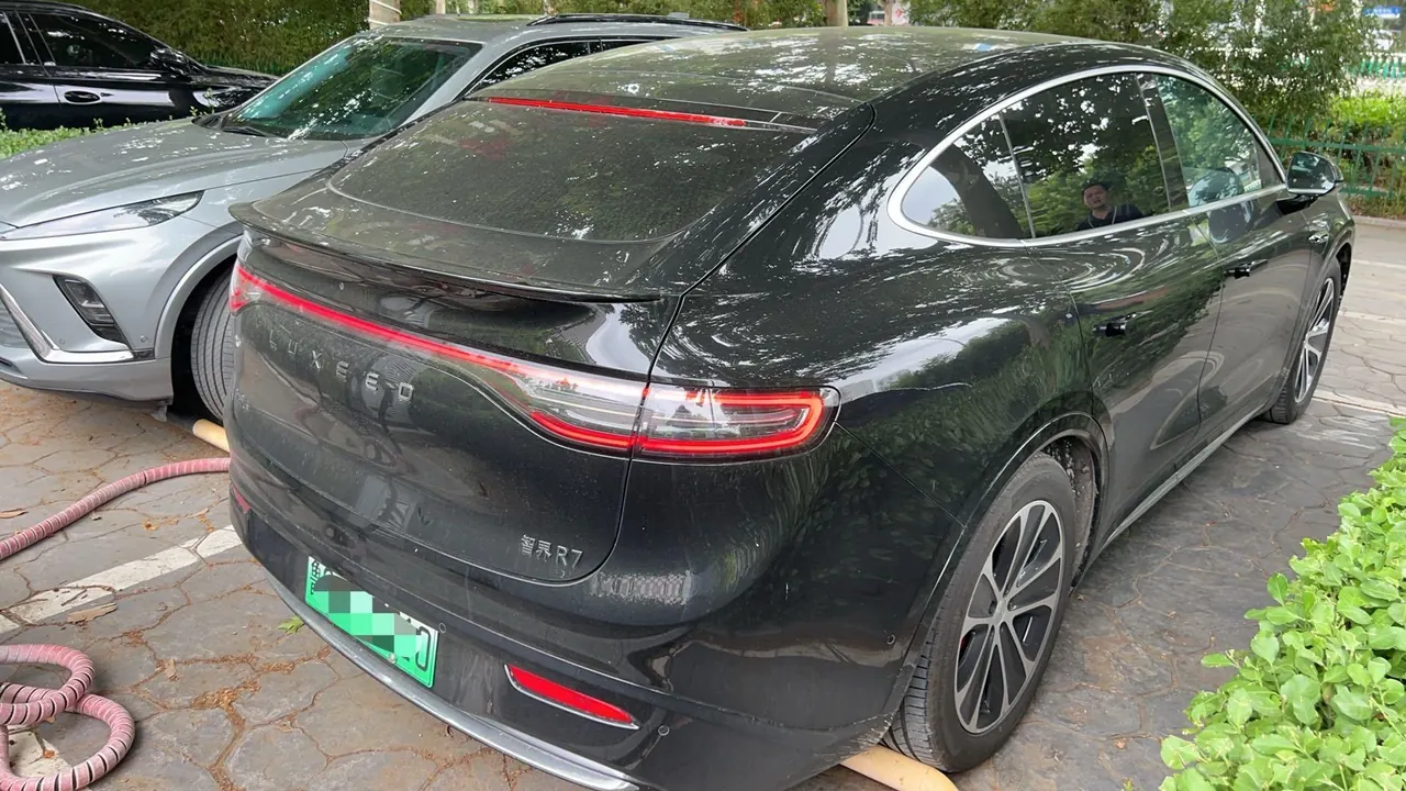 Intellectual 2024 R 7 736km UItra automatic gear 4
