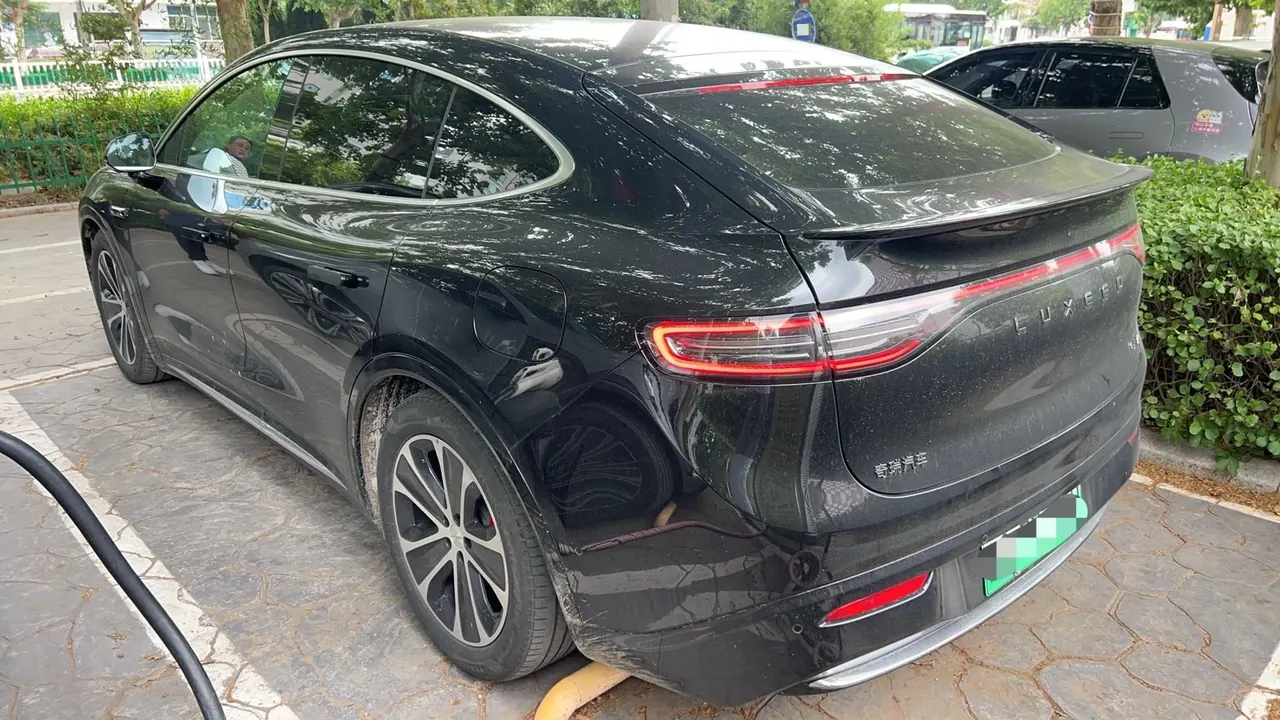Intellectual 2024 R 7 736km UItra automatic gear 5