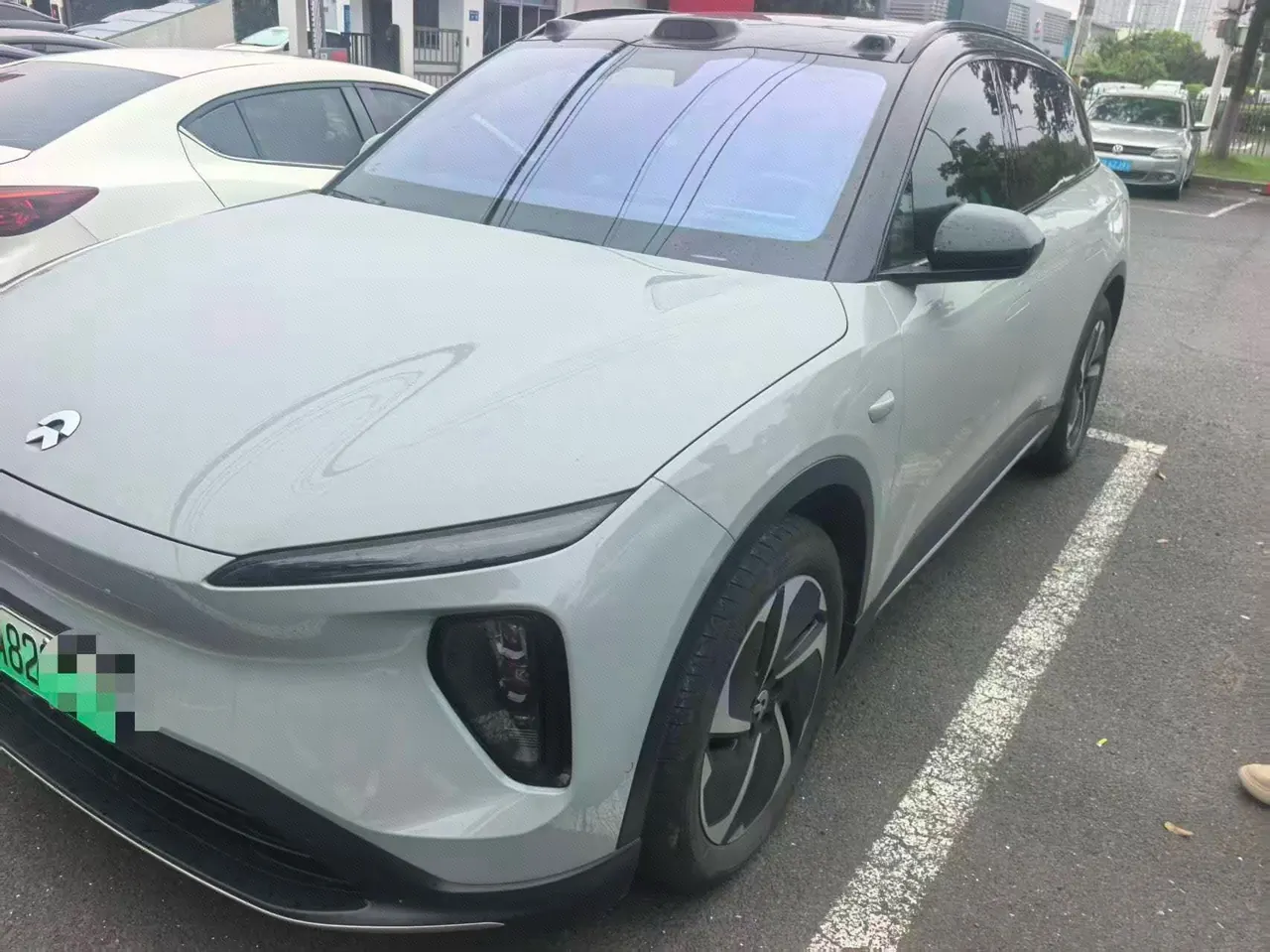 Open image lightbox: NIO 2024 ES6 75kWh automatic gear