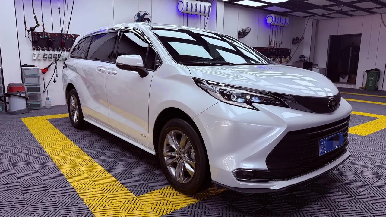 Toyota 2024 Sana 2.5 Stepless Comfort Edition Automatic Gear 3