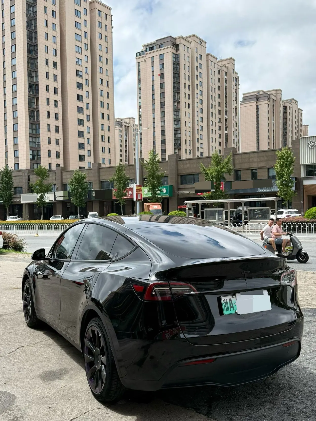 Tesla 2022 Model Y rear-wheel drive version (facelift) automatic gear 5