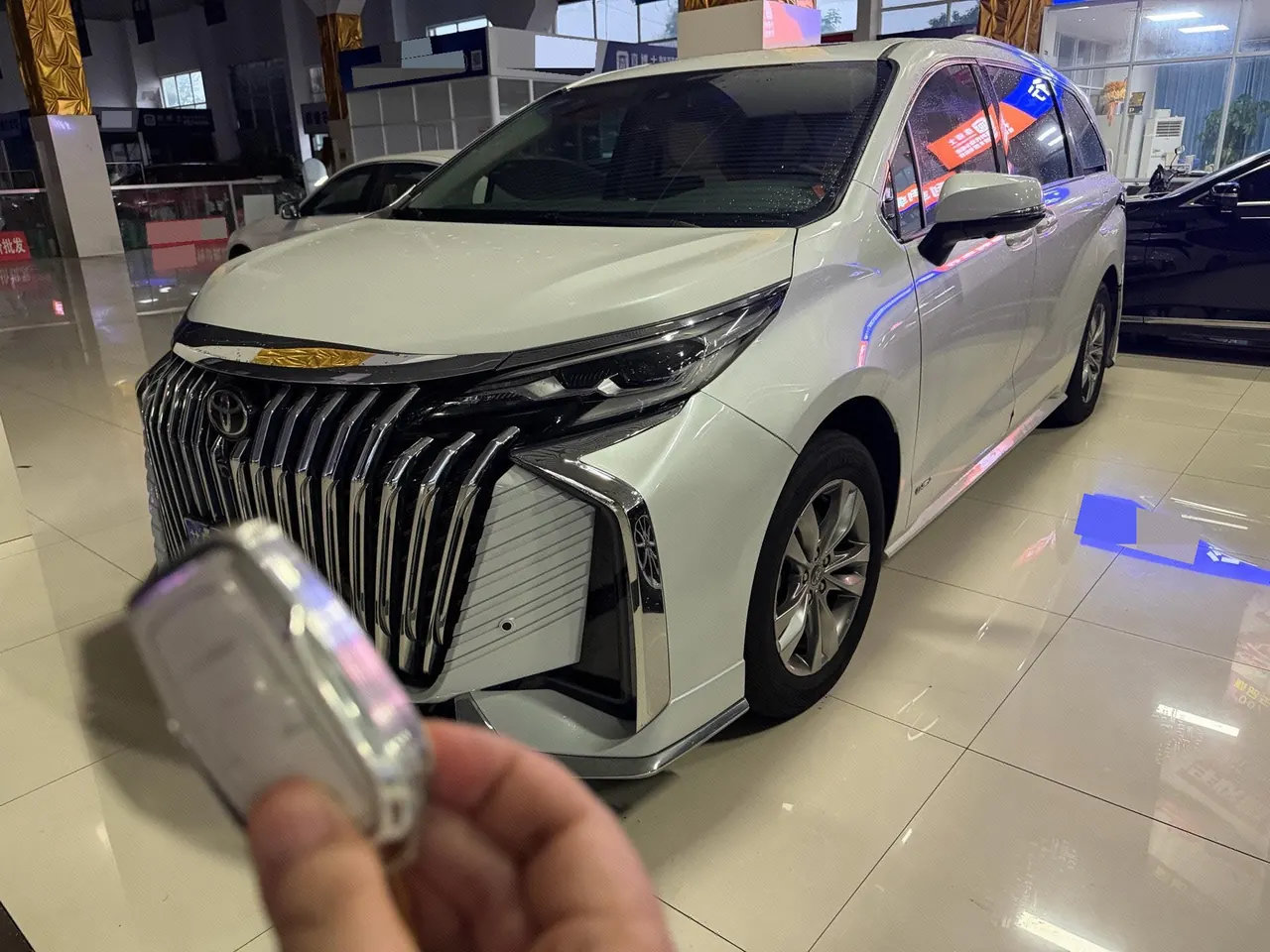 Toyota 2024 Sana 2.5 Stepless Deluxe Edition Automatic Gear - View 1