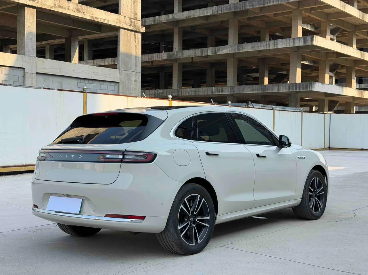 AITO 2025 AITO M5 extended-range Ultra rear-drive automatic gear 7