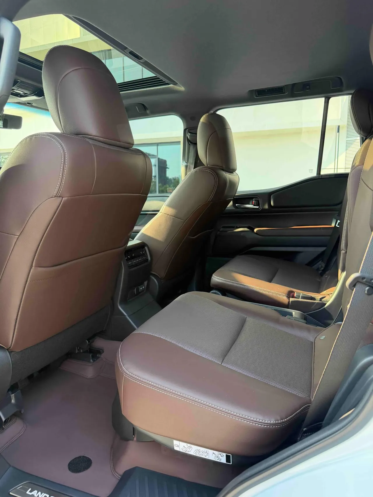 Toyota 2024 Prado HEV 2.4T Wild WX Edition 6-seat Automatic Gear 11