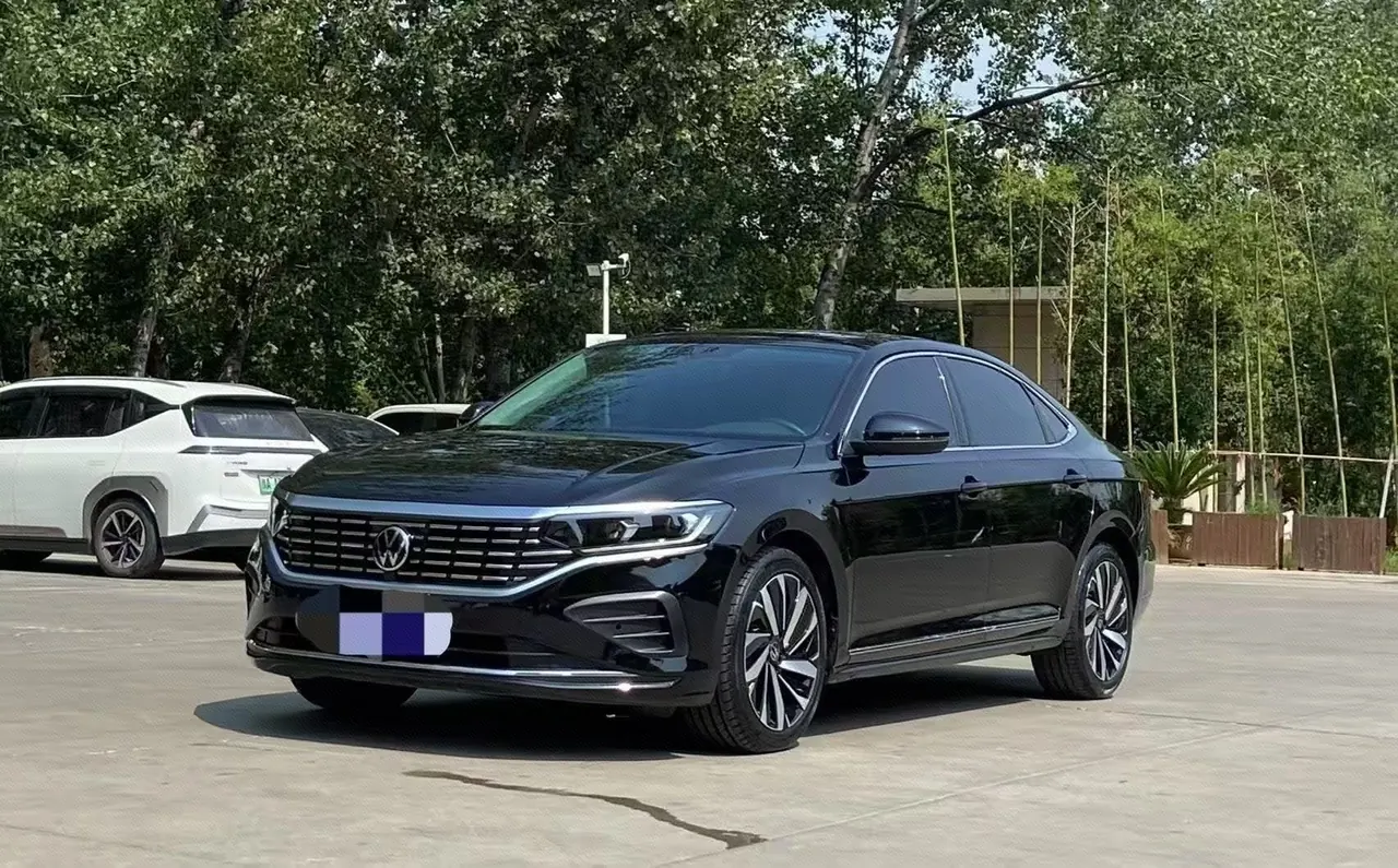 Open image lightbox: Volkswagen 2024 Passat 2.0TSI 330TSI Elite Edition Automatic