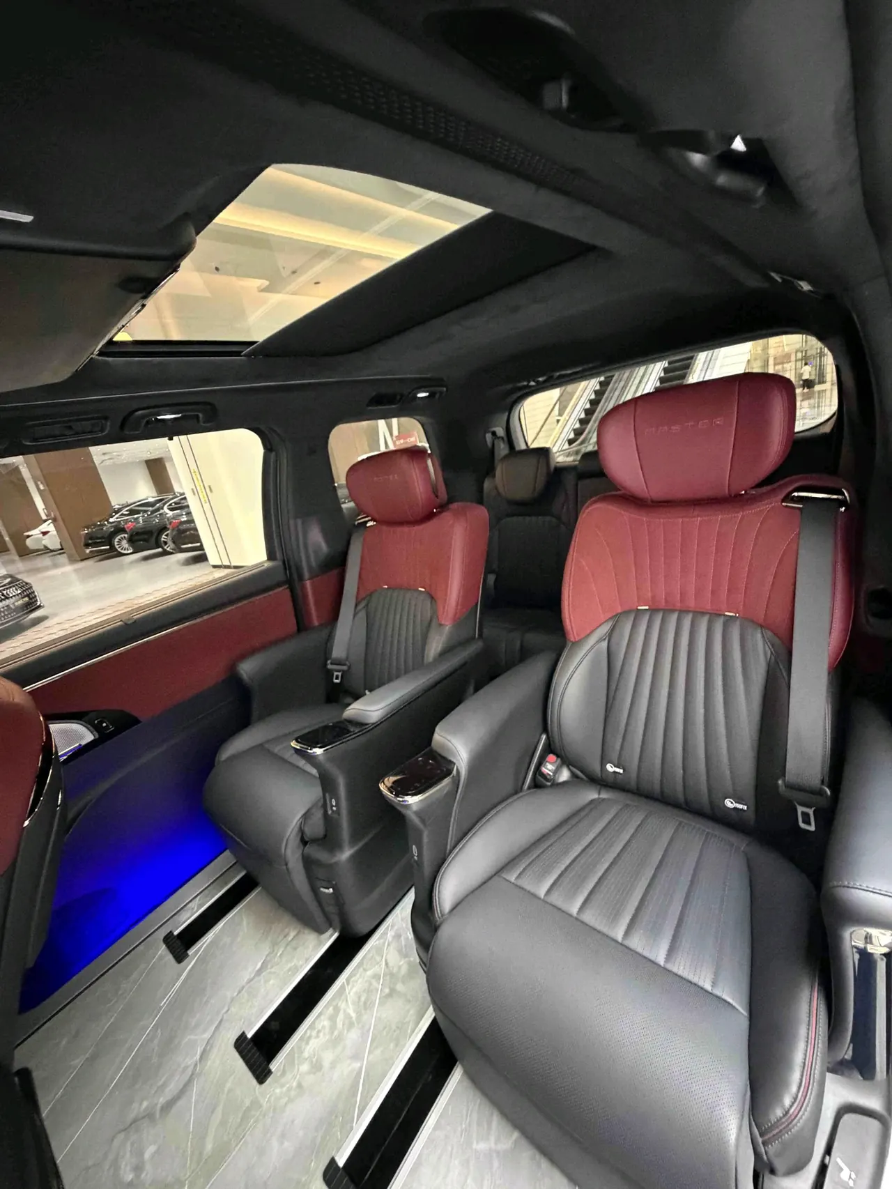 Trumpchi 2025 M8 Dual-Motor 2.0T Grandmaster Series Super Hybrid Automatic Transmission 6