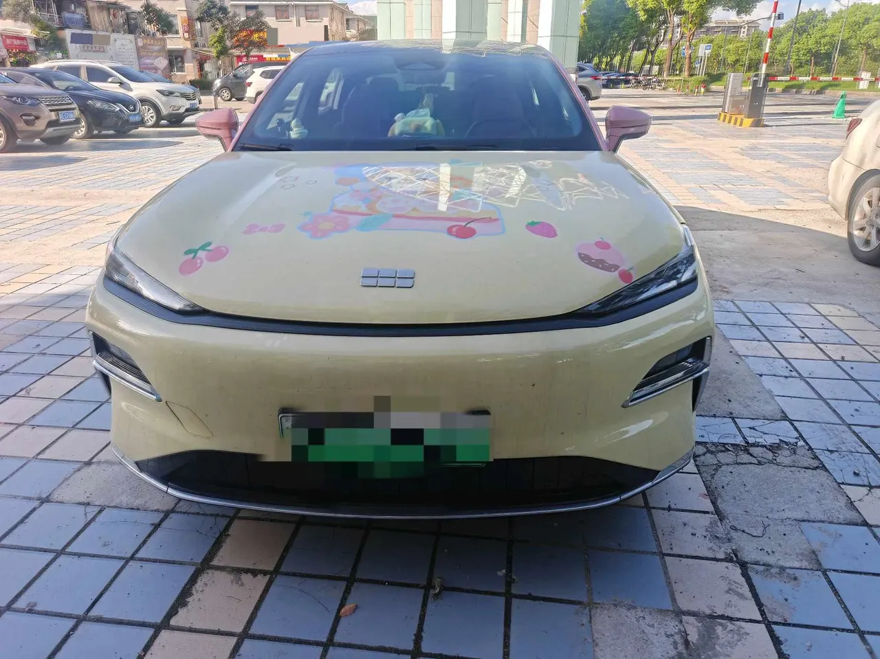 Geely Galaxy 2025 Xingyao 8 EM-i 1.5 130km Premium Edition Automatic Gear 2