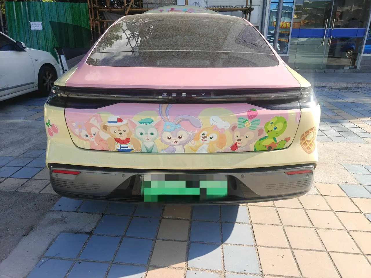 Geely Galaxy 2025 Xingyao 8 EM-i 1.5 130km Premium Edition Automatic Gear 6