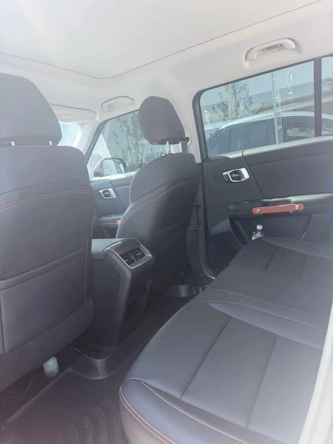 Beijing 2026 BJ30 1.5T Traveler Two-Drive Standard Automatic Gear 4